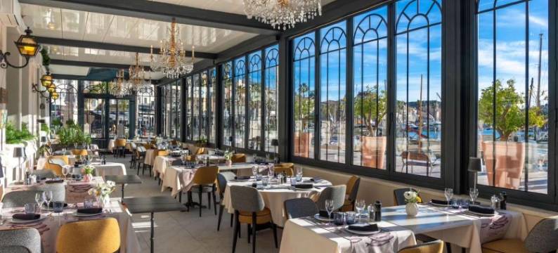 德拉图尔餐厅酒店(Hotel Restaurant de la Tour)图片