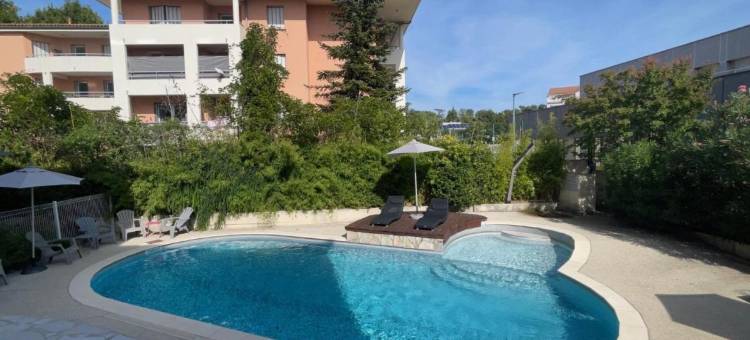 Hotel the Originals Romans-Sur-Isère le Clos des Tanneurs图片