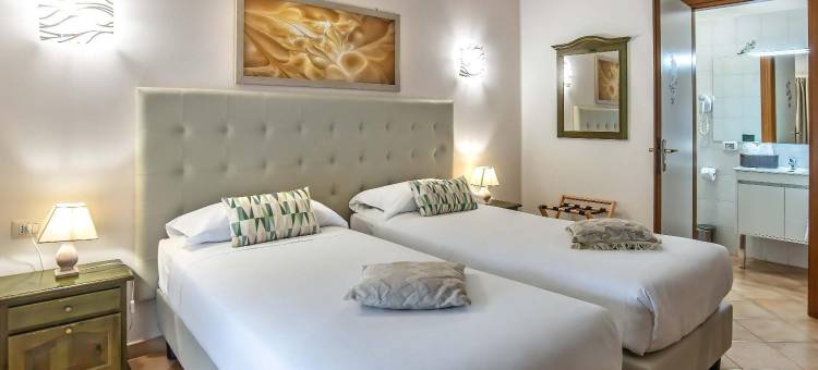 钱皮诺广场客房酒店(Plaza Rooms Ciampino)图片
