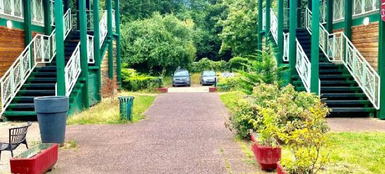 里昂北达迪利布里特酒店(Brit Hotel Lyon Nord Dardilly)图片