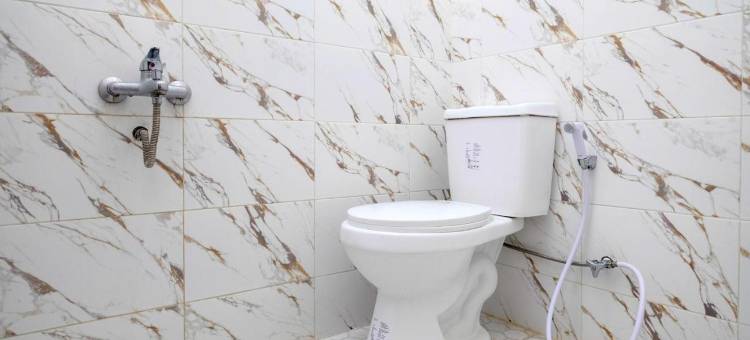 红门酒店清真-近古邦站2(RedDoorz Syariah near Stasiun Gubeng 2)图片