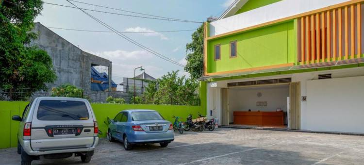 红多兹酒店@沃诺萨里路KM.9(RedDoorz @ Jalan Wonosari KM.9)图片