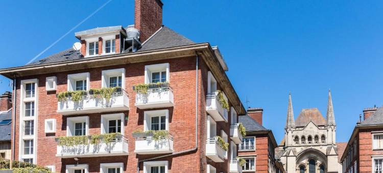 BRIT HOTEL PRIVILEGE 里齐约– 艺术别墅(Brit Hotel Privilege Lisieux - la Villa des Arts)图片