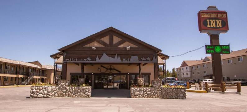 布兰丁艾伦旅馆(Brandin' Iron Inn)图片