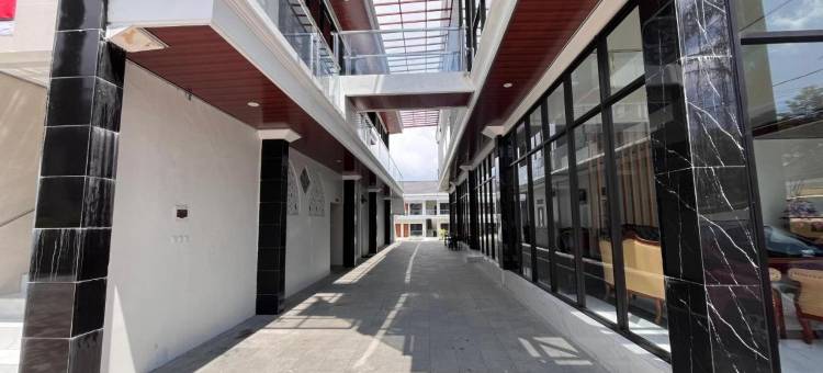 大维贾亚酒店和萨兰甘别墅(Grand Wijaya Hotel and Villa Sarangan)图片