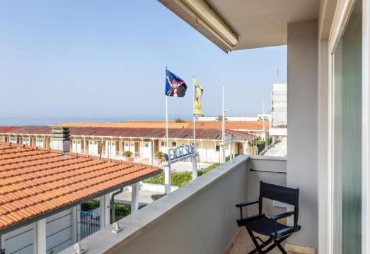 Viareggio Suite - Sea View Apartment Hotel Overview