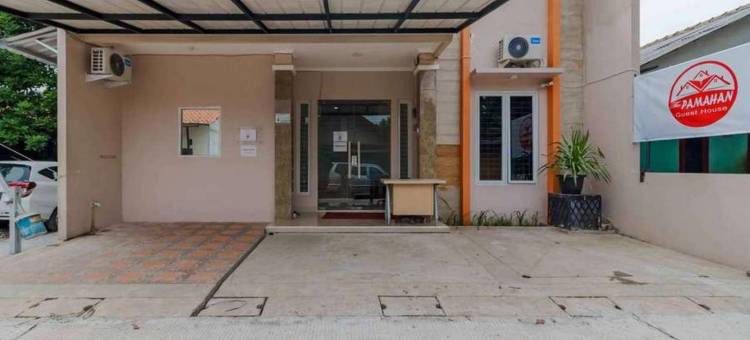 红多兹伊斯兰酒店-近哥打电影院贾蒂亚西购物中心(RedDoorz Syariah Near Kota Cinema Mall Jatiasih)图片