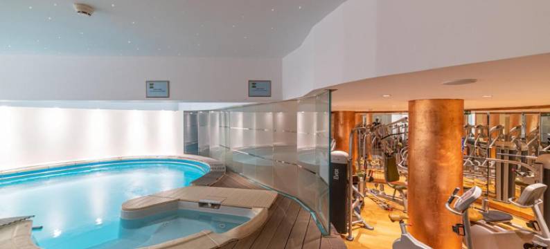 卢克斯花园酒店(Lux Garden Hotel)图片