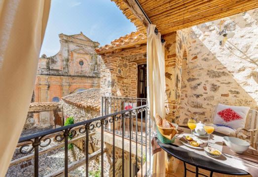 Albergo Diffuso Mannois Hotel Overview