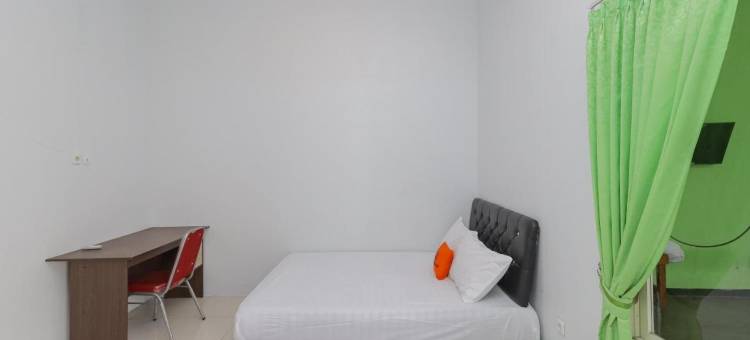 库尔科斯特清真酒店 - 靠近西多阿佐广场(KoolKost Syariah Near Alun Alun Sidoarjo)图片