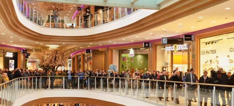 宜必思沙勒罗瓦中心火车站酒店(Ibis Charleroi Centre Gare)图片