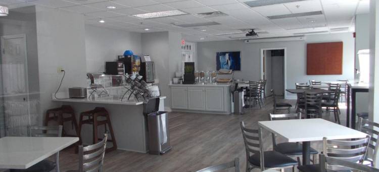 温泉城温德姆呗盟酒店(Baymont by Wyndham Hot Springs on the Lake)图片