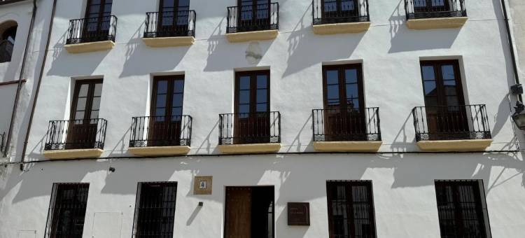 里贝拉门套房(Puerta de la Ribera Suites)图片