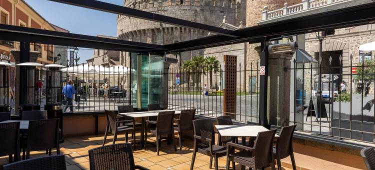 阿卡萨之门旅馆及餐厅(Hostal Restaurante Puerta del Alcázar)图片