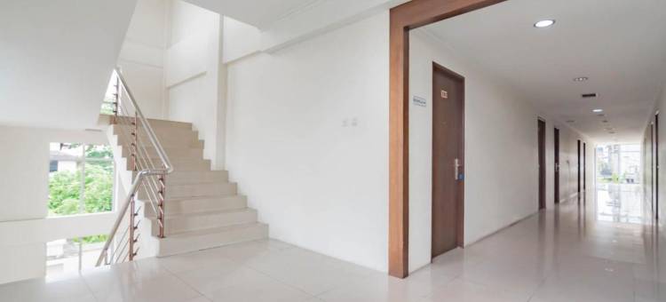 红门旗下-乌尔班维尤酒店-达彭蓬蒂亚纳克(Urbanview Hotel Syariah Dapen Pontianak by RedDoorz)图片