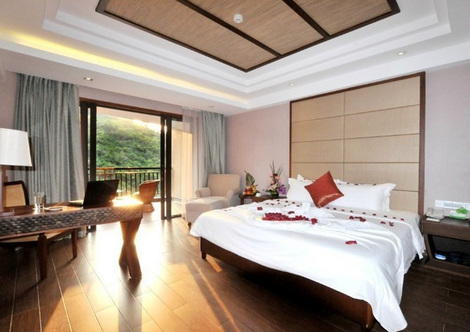 三亚鹿岭海湾维景国际大酒店主图