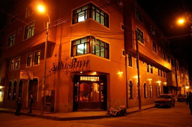 Hostel Sillustani Inn Puno