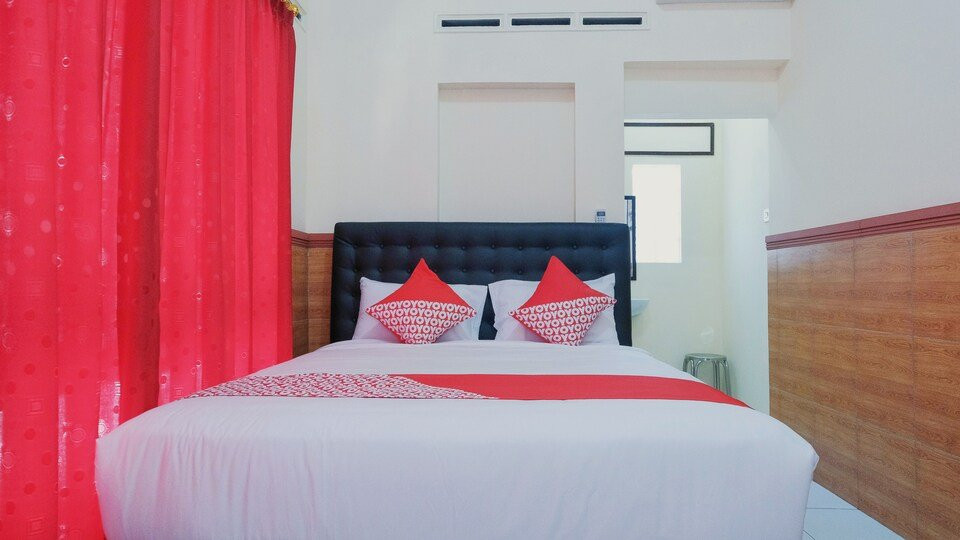 OYO 1190 Griya Soeratin Residence Syariah