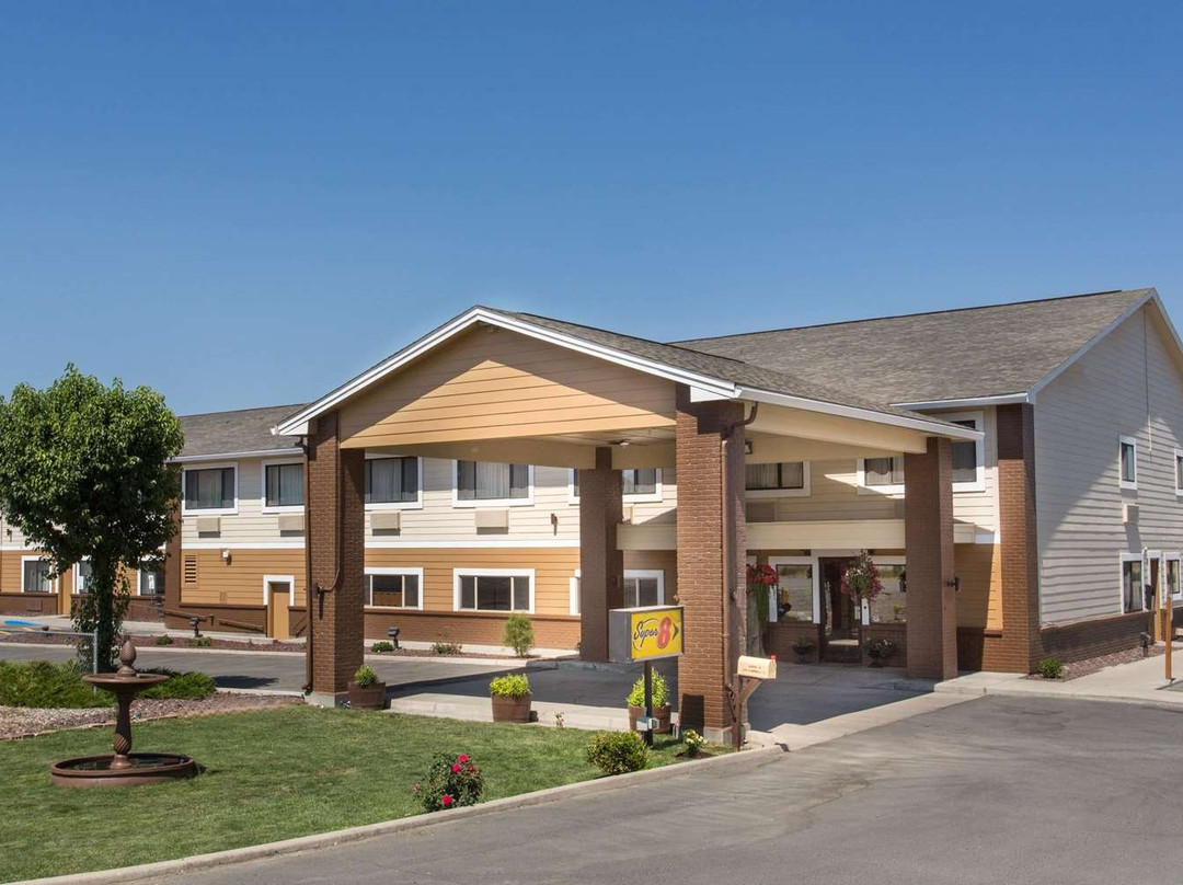 Super 8 by Wyndham Baker City主图