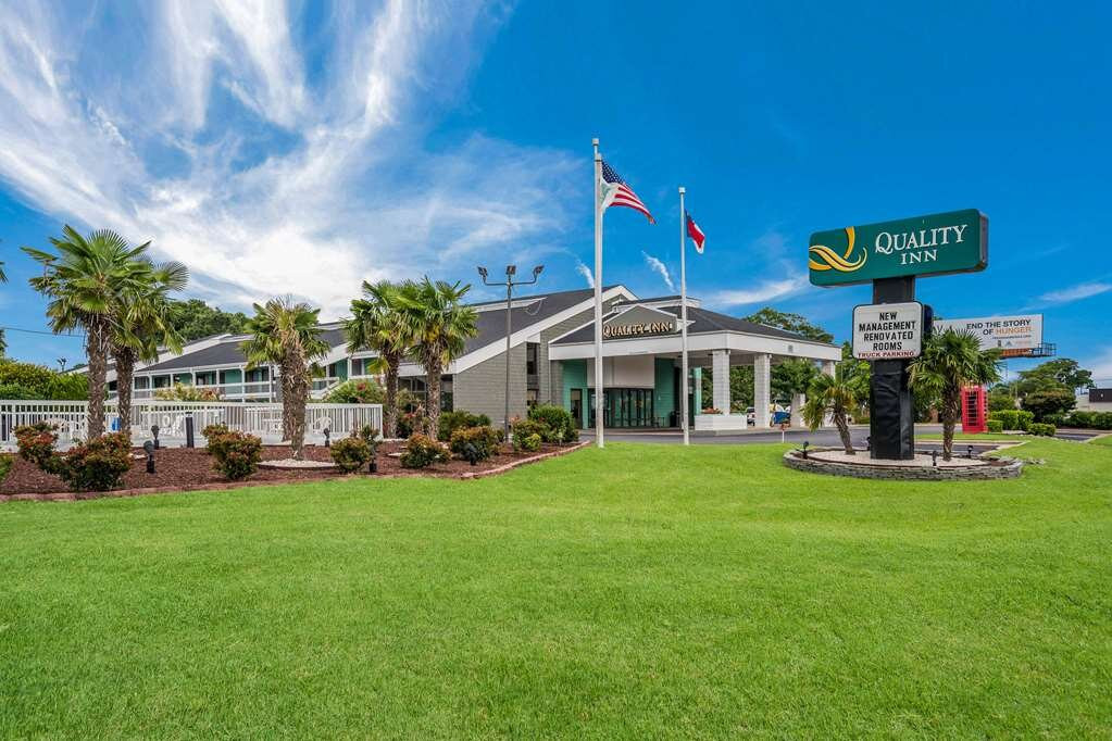 Quality Inn Greenville Near University主图