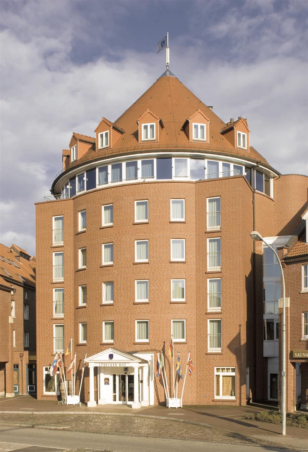 Golden Tulip Lubecker Hof-官方