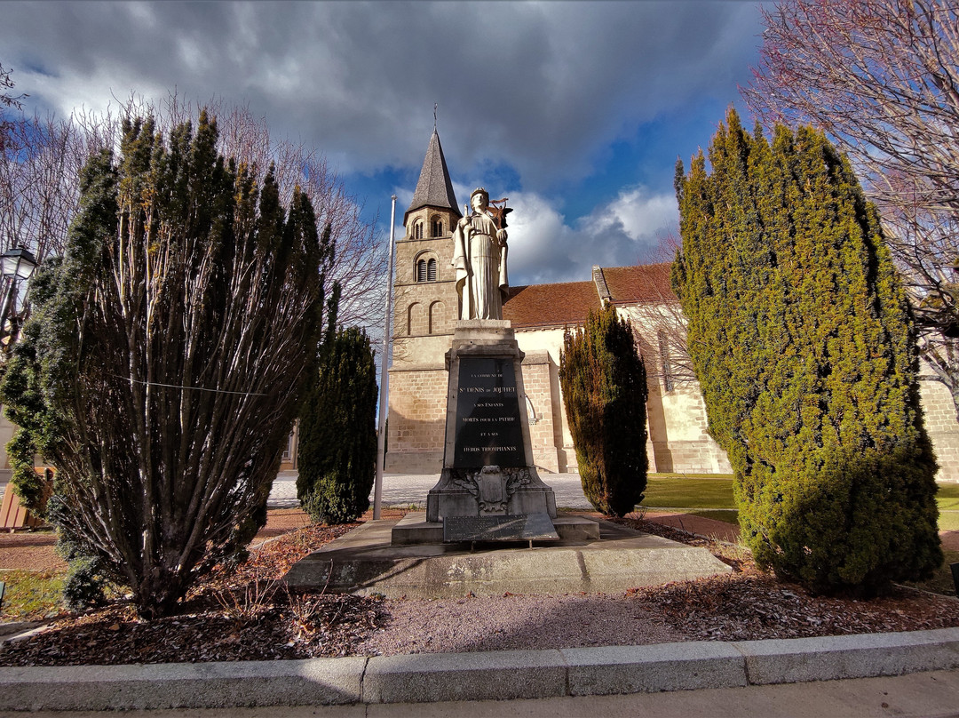 Monument Aux Morts景点图片