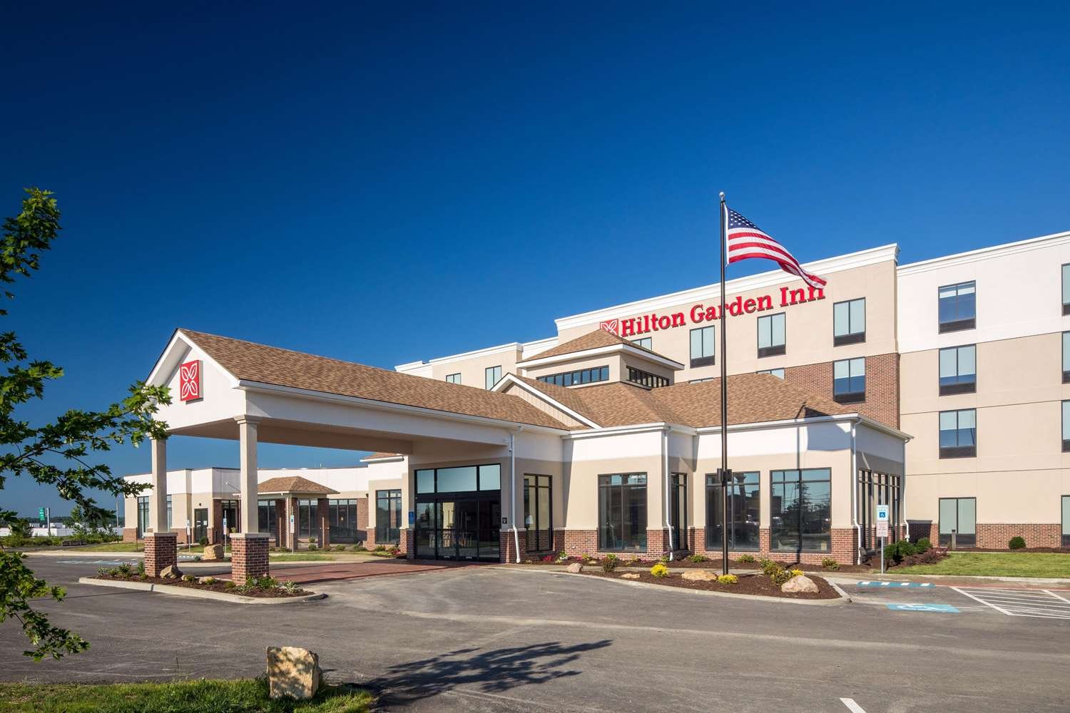 Hilton Garden Inn Pittsburgh Airport-官方