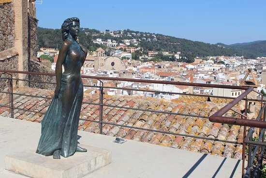 Ava Gardner Statue景点图片