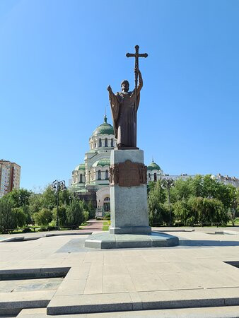 Monument to St. Vladimir-阿斯特拉罕必去景点
