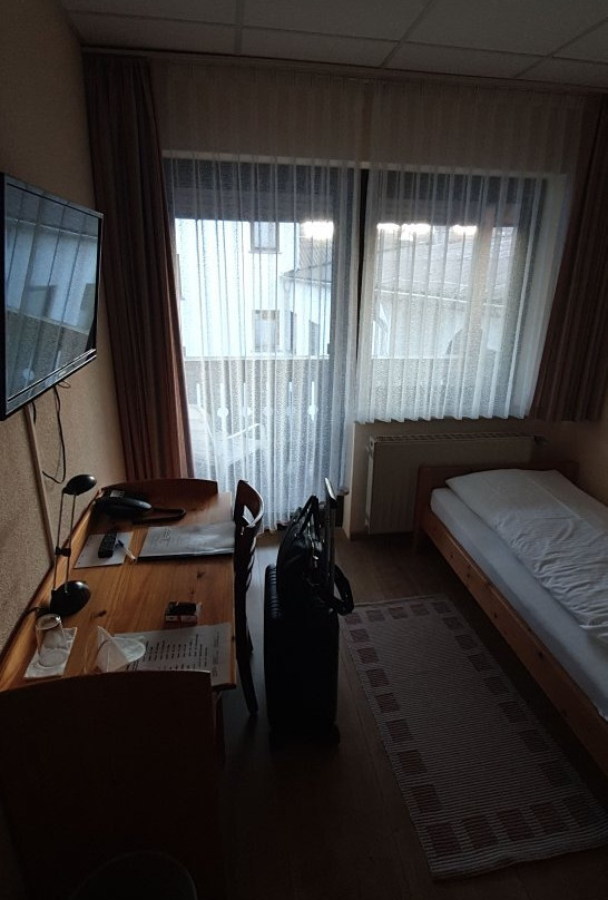 Schwalbennest, Zum主图