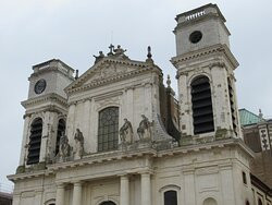 Montauban Cathedral景点图片