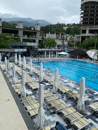 Swimming Pool of the Hotel Yalta Intourist-雅尔达必去景点