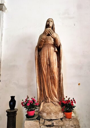 Eglise Paroissiale Saint-jacques-Tusson必去景点