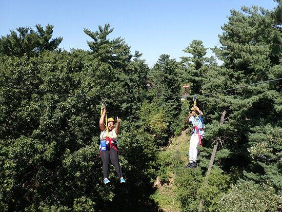 Wilderness Canyon Zip Line Tour景点图片