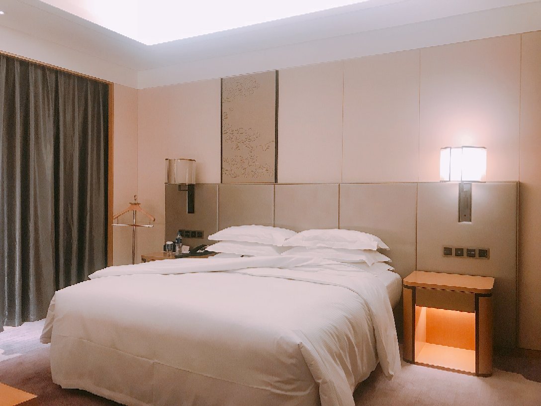 成都龙泉驿百悦希尔顿酒店-客卧