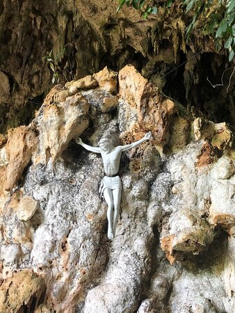 Gua Maria Tritis景点图片