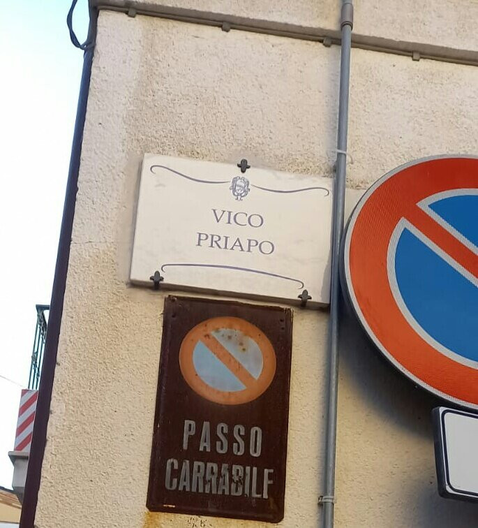 Borgo Antico di Mutignano-Pineto必去景点