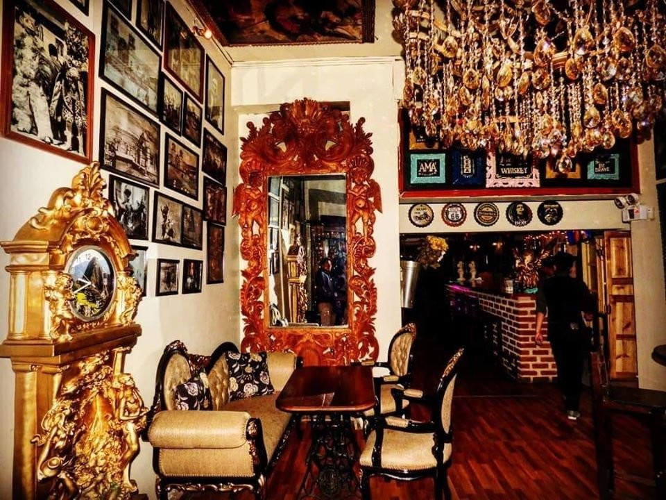 La Catedral Restobar