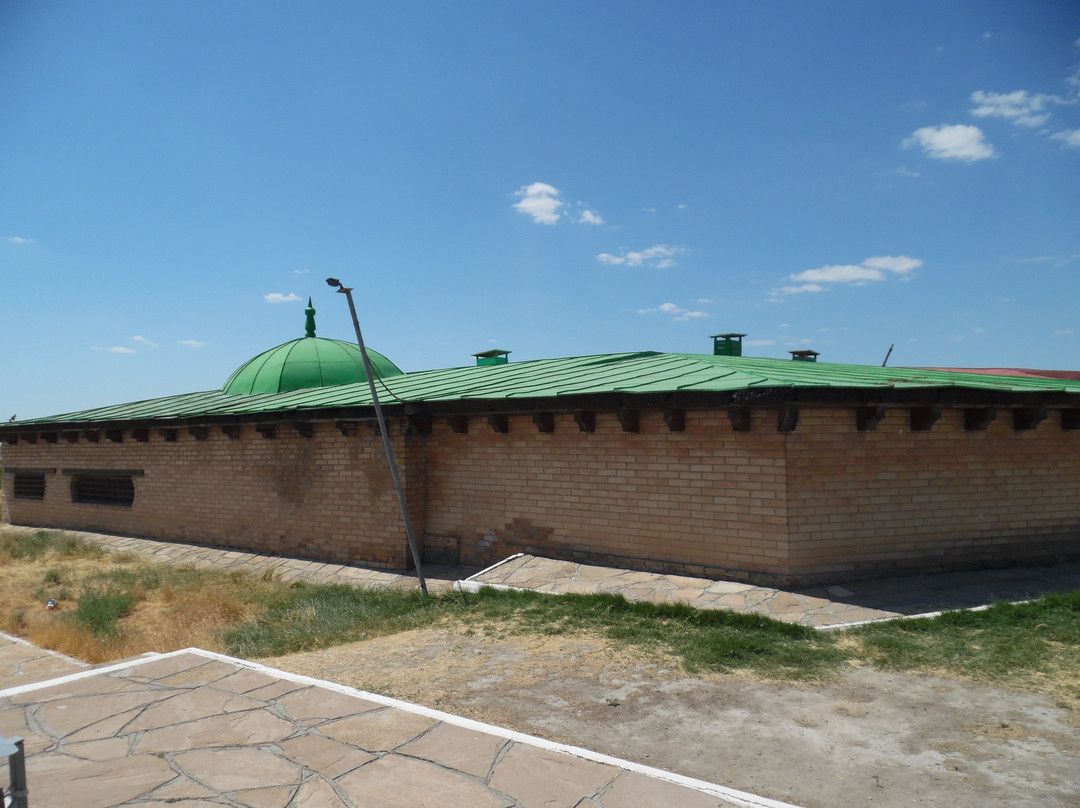 Hilvet Semi-Underground Mosque-Turkistan必去景点
