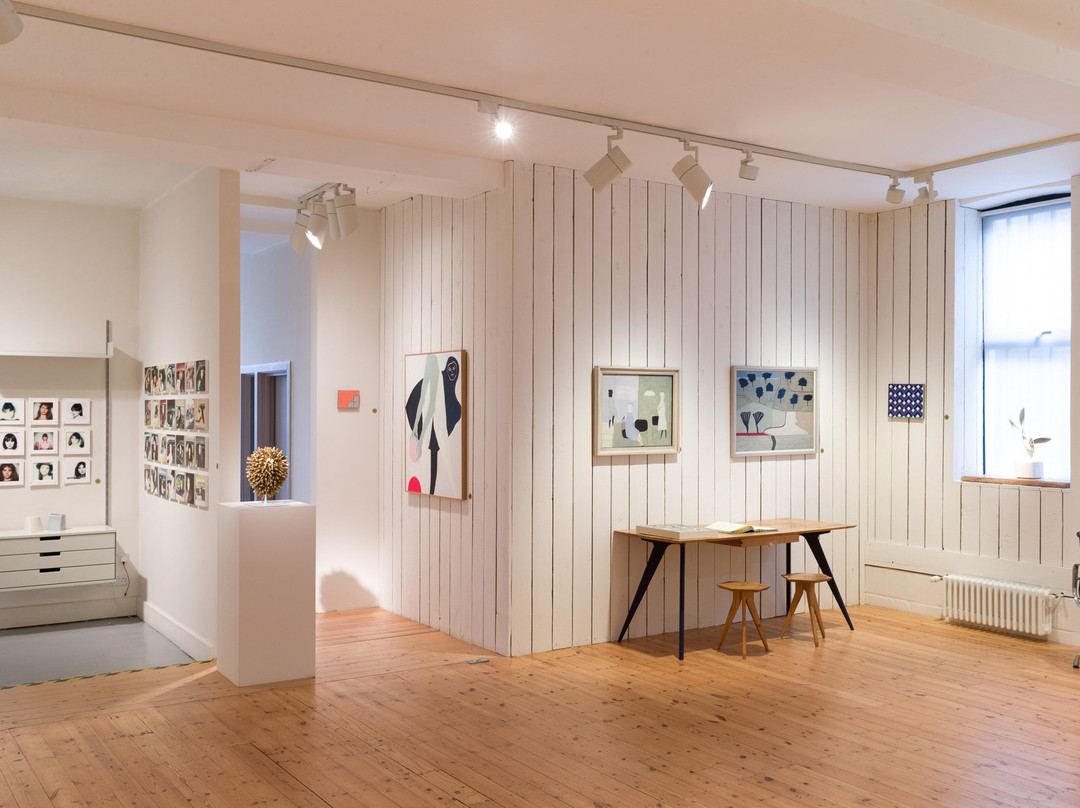 Candida Stevens Gallery景点图片