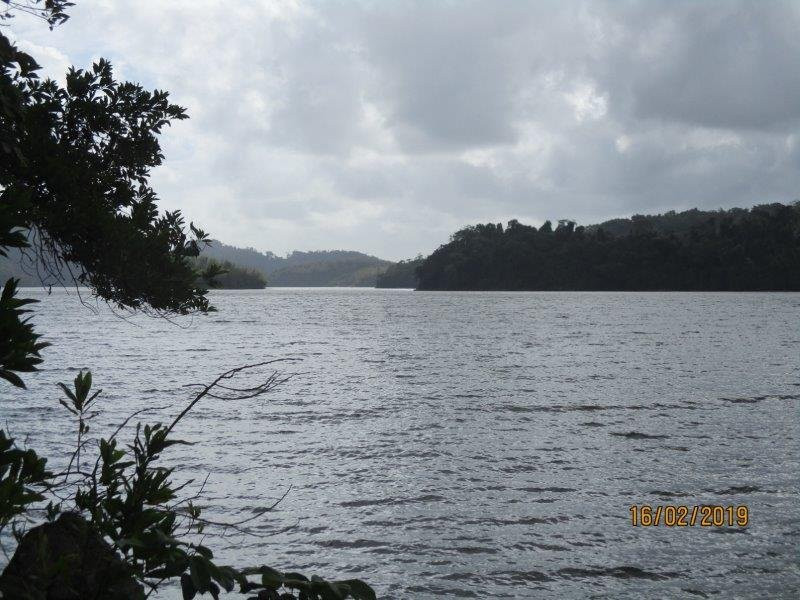 Lake Manguao景点图片