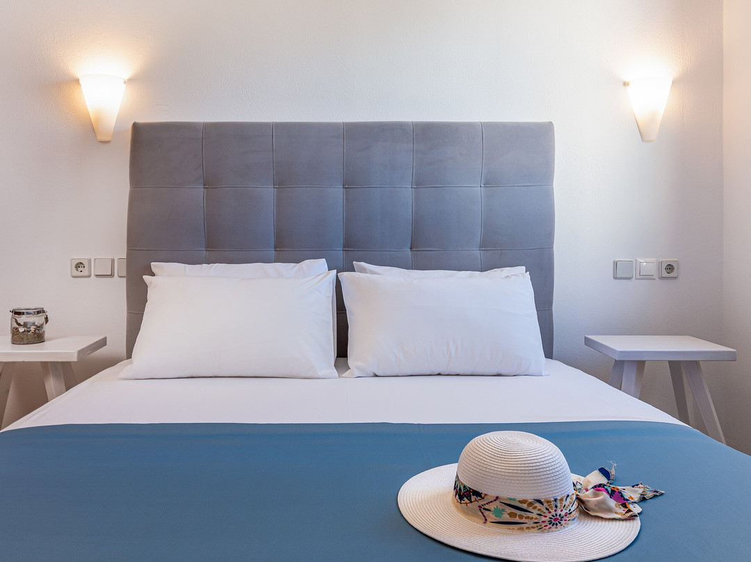 Nana Angela Apartments主图