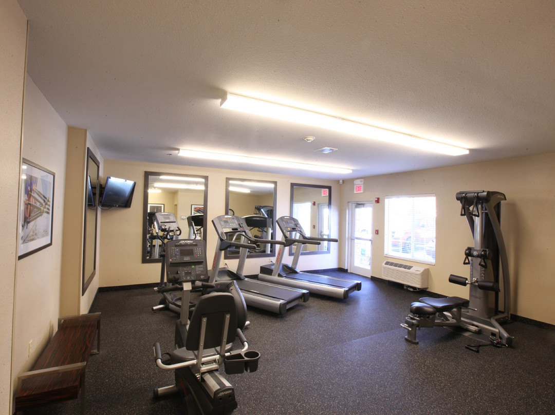 Candlewood Suites St. Joseph By IHG主图