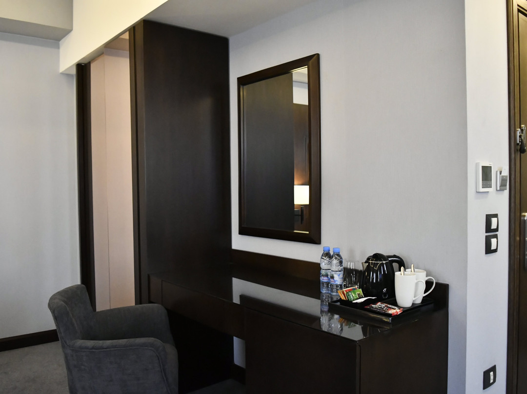 Laurus Hotel By Arman主图