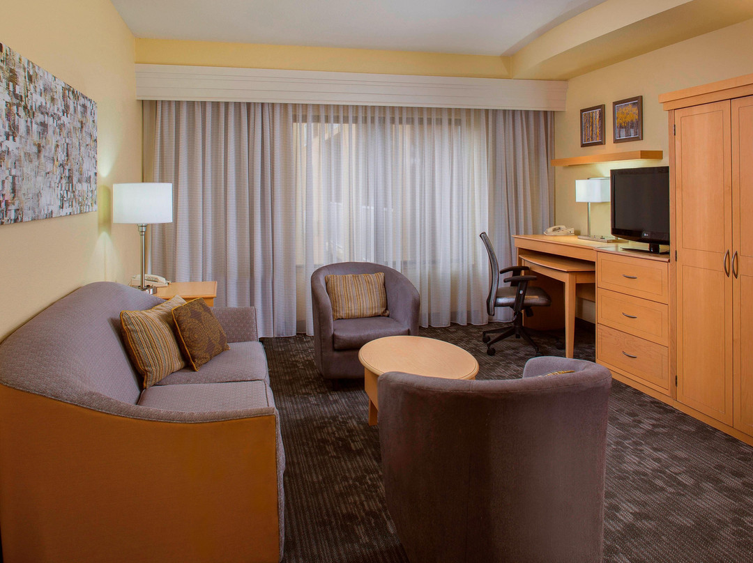 盛大大道圣德斯廷万怡酒店主图