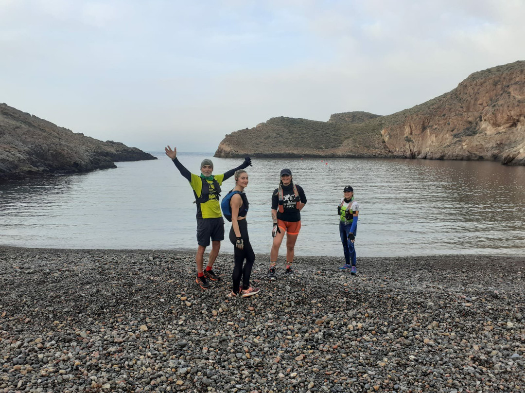 Cala Cerrada景点图片