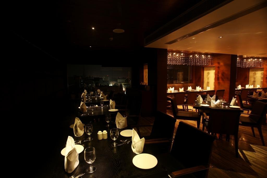 Paradigm Sarovar Portico主图