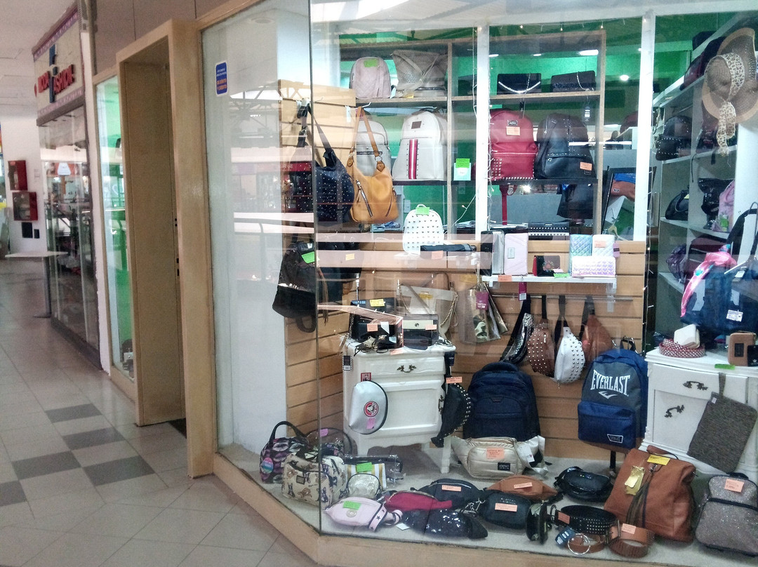 Moreno Shopping Center景点图片