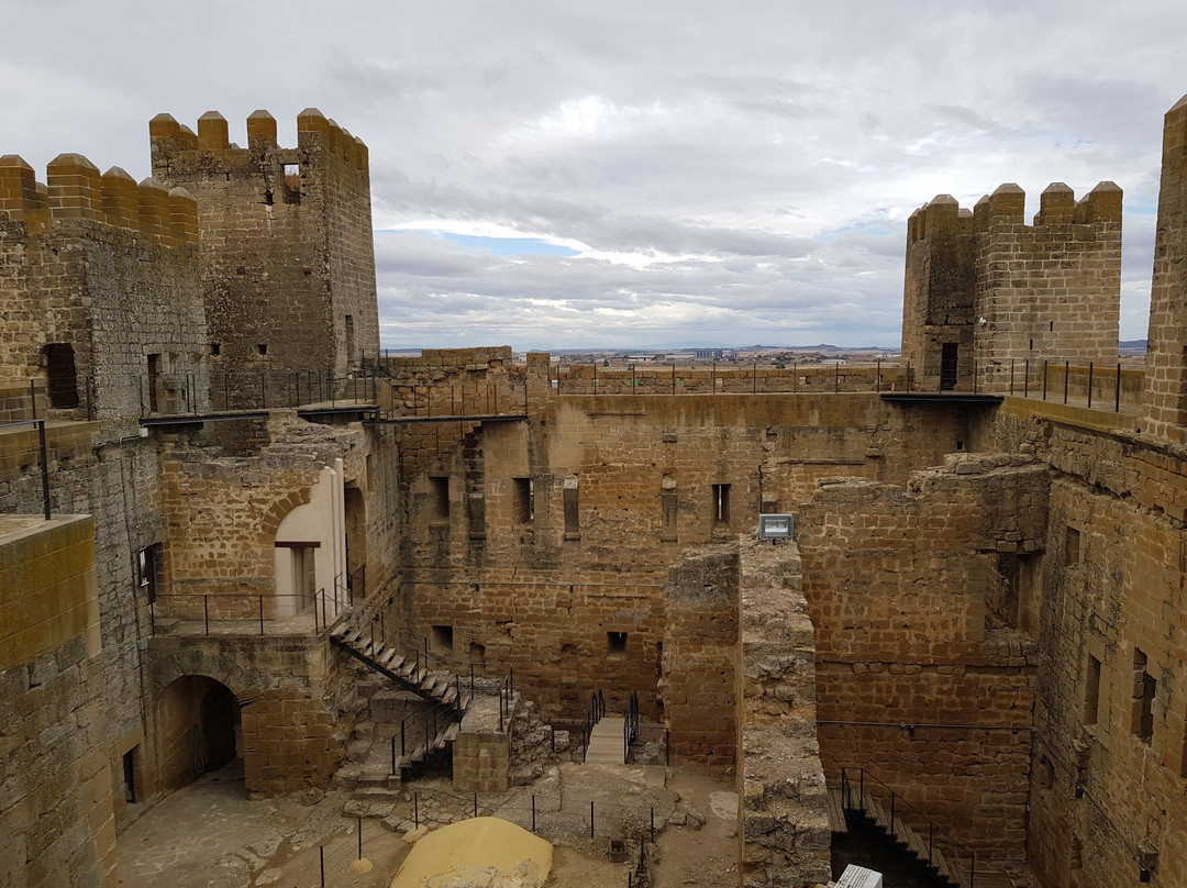 Castillo de Sadaba景点图片