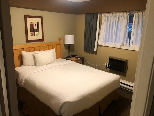 北温哥华套房康福特茵酒店主图